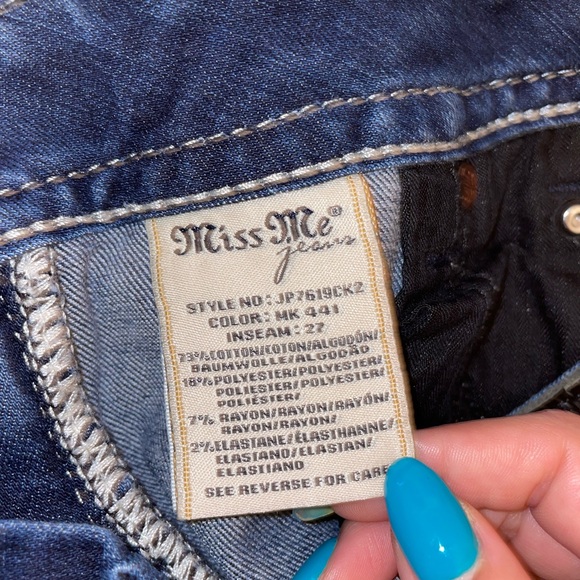 Medium Wash Miss Me Skinny Jeans - Picture 8 of 8